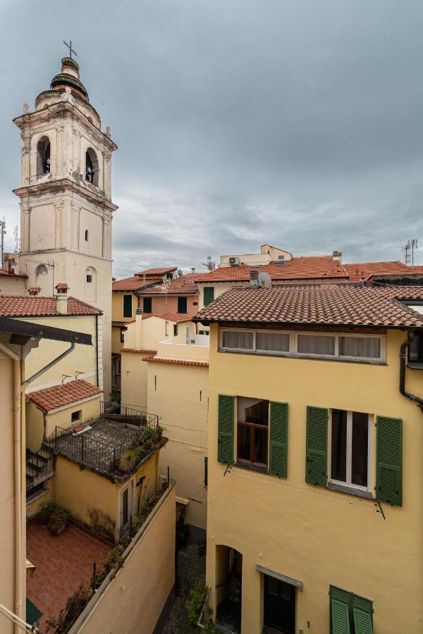 Sui Tetti, Caressa De Mae Apartamento Bordighera Exterior foto